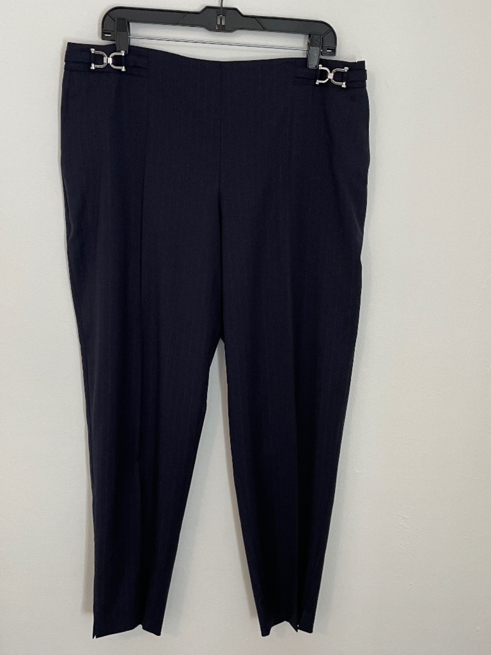NWT Hugo Boss Tocane Wool Navy Pinstripe Ankle Dress Pants Womens 12 Office